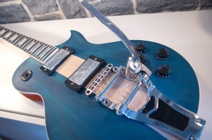 Harley Benton Electric Guitar Kit Single Cut (057 Essais d'accastillage et vibrato)